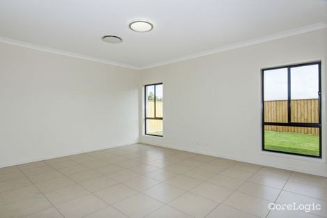 Property photo of 37 Peachtree Place Stretton QLD 4116