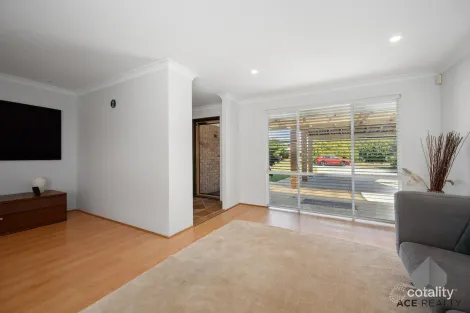 Property photo of 4 Keys Court Leeming WA 6149