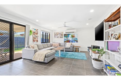 60 Varsity Cres, Norman Gardens, QLD 4701