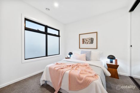 27 PINDARI CRES, LANGWARRIN, VIC 3910
