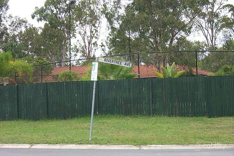 8 Clarence Dr, Helensvale, QLD 4212