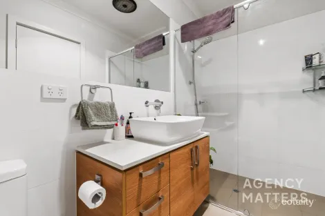 Property photo of 4 Grasmere Avenue Mount Barker SA 5251