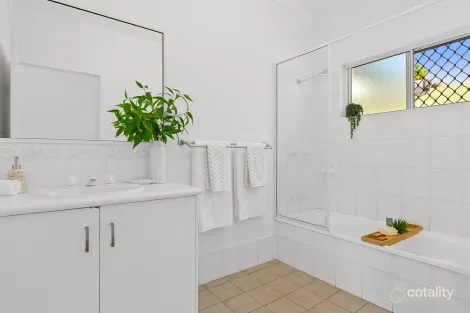 Property photo of 16 Giauca Street Redlynch QLD 4870