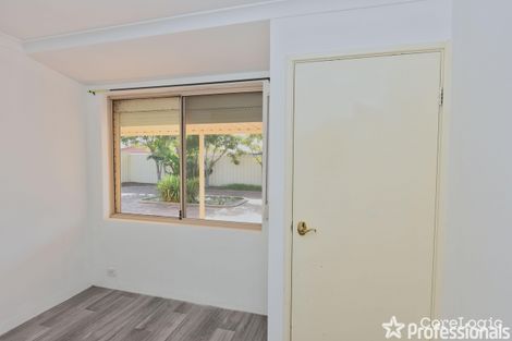 Property photo of 84 Oakwood Crescent Waikiki WA 6169