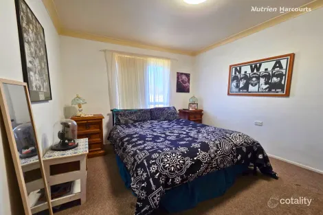 Property photo of 12 Robinson Avenue Glen Innes NSW 2370