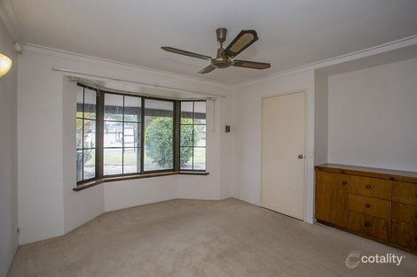 Property photo of 19 Charing Crescent Marangaroo WA 6064