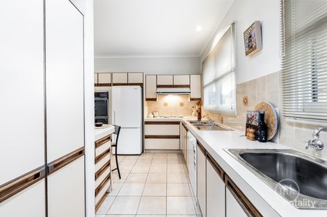 Property photo of 17 Crellin Crescent Watsonia VIC 3087