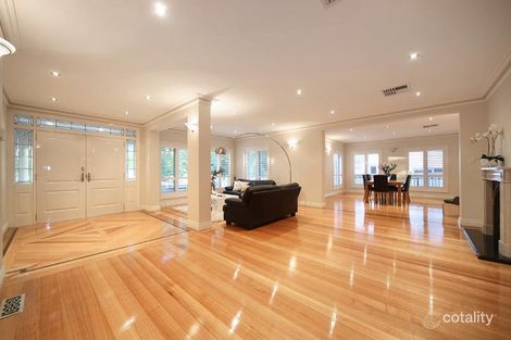 Property photo of 24-26 Mackie Road Bentleigh East VIC 3165