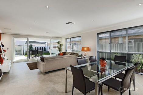 Property photo of 35 Cherrytree Chase Maddington WA 6109