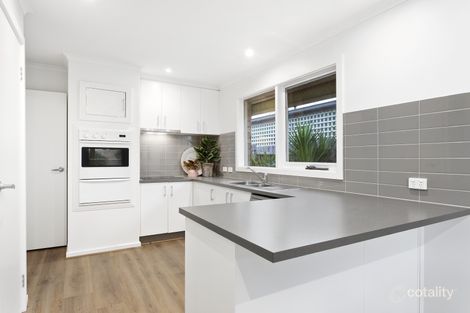 Property photo of 15 Lorikeet Close Ocean Grove VIC 3226