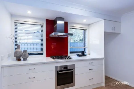 Property photo of 17 Tabletop Court Thurgoona NSW 2640
