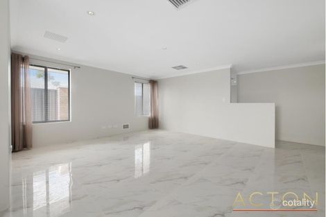Property photo of 1 Yarloop Street Piara Waters WA 6112