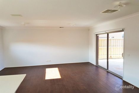 Property photo of 19 Wright Circuit Fraser Rise VIC 3336