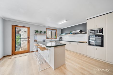 Property photo of 11 Holden Crescent Wanniassa ACT 2903