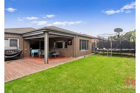 Property photo of 8 Kensei Place Sandhurst VIC 3977
