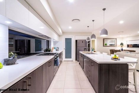 Property photo of 7 Doolan Crescent Harrington Park NSW 2567