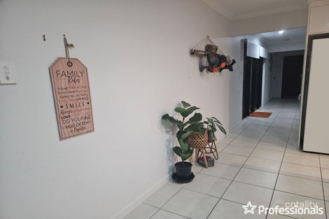 Property photo of 60 Phoenix Crescent Rural View QLD 4740