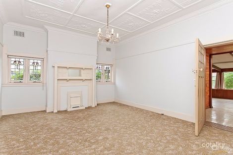 Property photo of 39 Baringa Road Northbridge NSW 2063