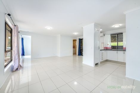 Property photo of 4 Chablis Court Molendinar QLD 4214