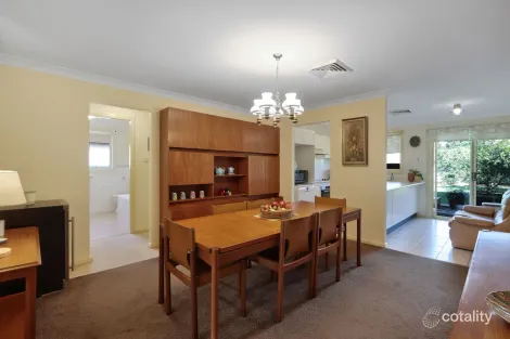 Property photo of 6 Pambula Avenue Prestons NSW 2170