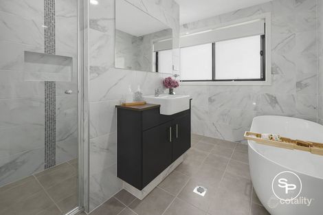 Property photo of 19 Stratton Road Oran Park NSW 2570