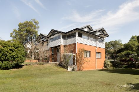 14 Enderley Rd, Clayfield, QLD 4011