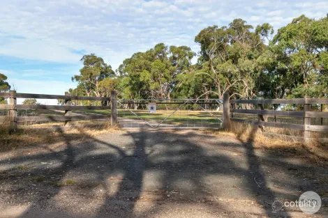 Property photo of Ellis Road Beaufort VIC 3373
