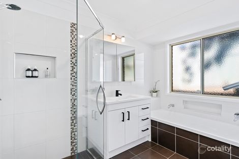 Property photo of 20 Albert Valley Drive Bahrs Scrub QLD 4207