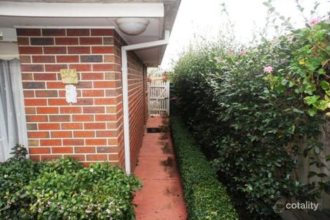 Property photo of 2/165 Princes Way Drouin VIC 3818