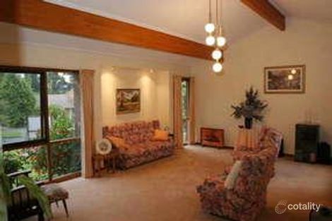 Property photo of 4 McKay Close Berwick VIC 3806