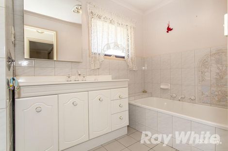 Property photo of 11 Boardman Close Box Hill South VIC 3128