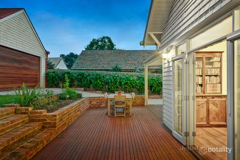 Property photo of 11 Athelstane Grove Ivanhoe VIC 3079