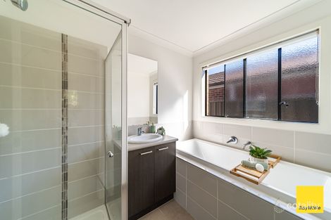 Property photo of 5 Yellowgum Drive Epsom VIC 3551