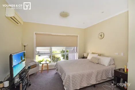 Property photo of 2 Salamander Terrace Shepparton VIC 3630