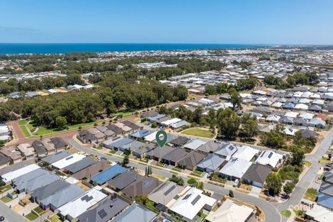 Property photo of 11 Broadmoor Loop Meadow Springs WA 6210
