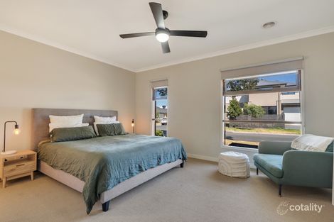 Property photo of 12 Aqua Rise Craigieburn VIC 3064