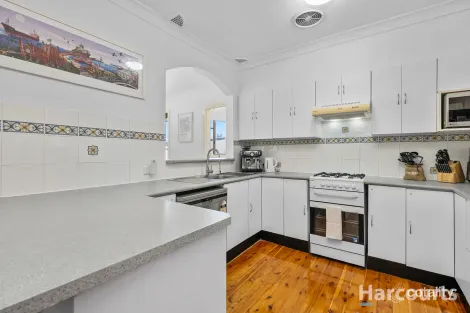 Property photo of 33 Raggatt Crescent Edgeworth NSW 2285