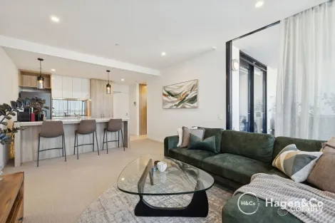 305/6 Baumea Way, Innaloo, WA 6018