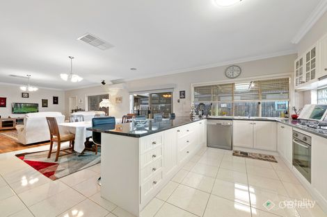 Property photo of 164 Webster Way Pakenham VIC 3810
