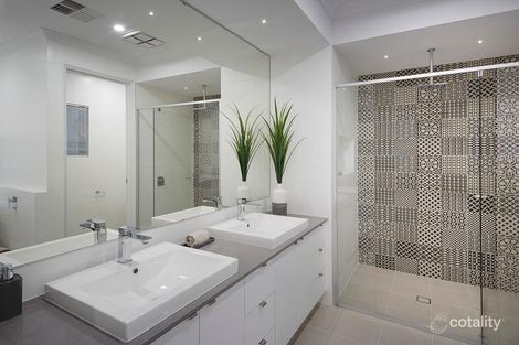 Property photo of 24 Onyx Road Mount Richon WA 6112