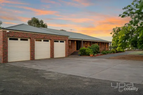 Property photo of 39 Killarney Drive Melton VIC 3337