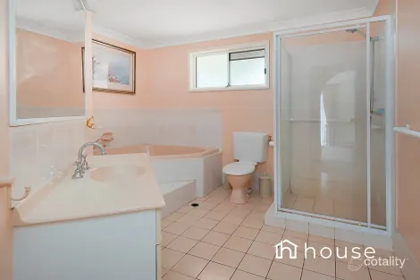 Property photo of 32 Kiewa Drive Loganholme QLD 4129