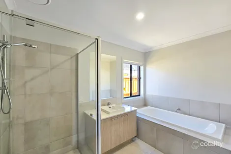 Property photo of 19 Forbes Street Armstrong Creek VIC 3217