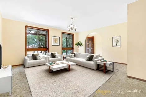 Property photo of 16 Rholanda Crescent Springwood QLD 4127