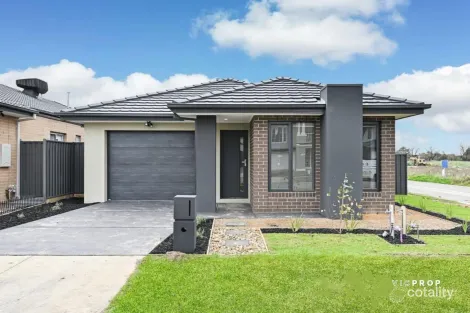 58 Fairground Prom, Berwick, VIC 3806