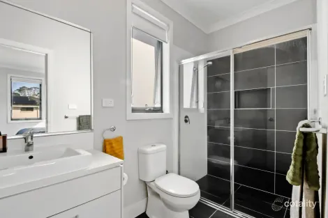 Property photo of 1 Reuben Street Grantham Farm NSW 2765