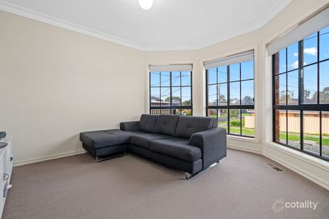 Property photo of 19 Kenthurst Court Mill Park VIC 3082