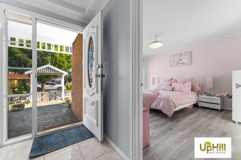 Property photo of 28 Cornwell Crescent Cranbourne East VIC 3977