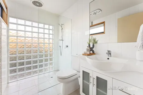 Property photo of 2B Natal Avenue Edithvale VIC 3196