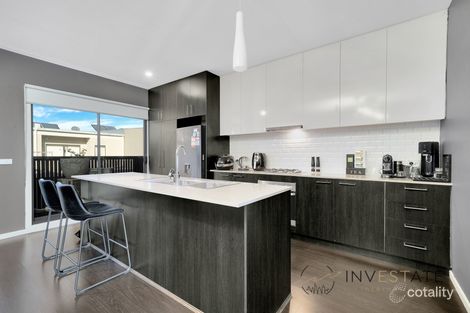 Property photo of 27 Tribeca Drive Point Cook VIC 3030